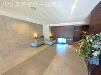 【洋室】 | モアグレース岐阜加納10階角部屋！JR岐阜駅9分！築5年！日当り・眺望良好♪24時間ゴミ出しOK！ | モアグレース岐阜加納10階部分角部屋！JR岐阜駅まで徒歩9分！築5年！日当り・眺望良好♪24時間ゴミ出しOK！