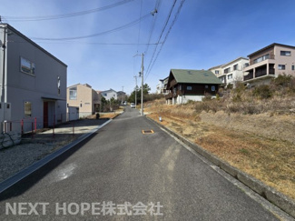 【前面道路含む現地写真】 | 南あわじ市阿那賀売地　南あわじオーシャンビュータウン | 前面道路は南西側に公道幅員4m以上に面しており、陽当たり良好です♪