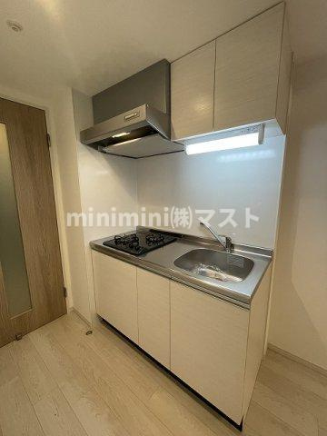 Mv.ms大阪岸里のキッチン|奇数階と偶数階で内装カラーで異なります