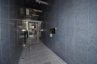 【エントランス】 | ホリエラックス