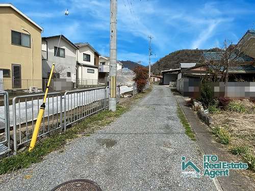 上賀茂前田町 土地の前面道路含む現地写真