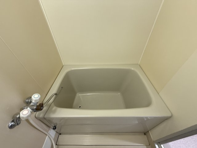 ロイヤルコーポ姫路の浴室