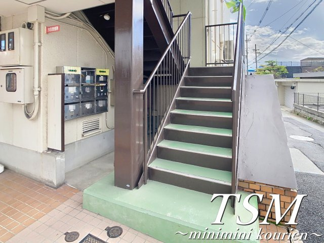 中村コーポのエントランス