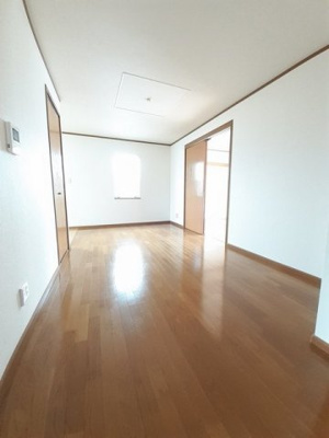 【居間・リビング】 | エクセルシャトーＡ | ゆったり過ごせる居間です