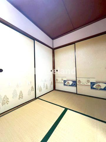葵アパートの和室