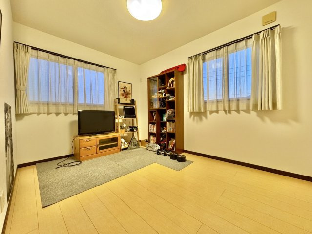 笠間市大田町中古戸建の洋室