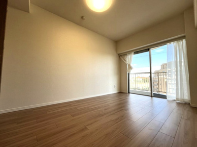 【洋室】 | イトーピア稲毛マンション | 落ち着いた色調の洋室です