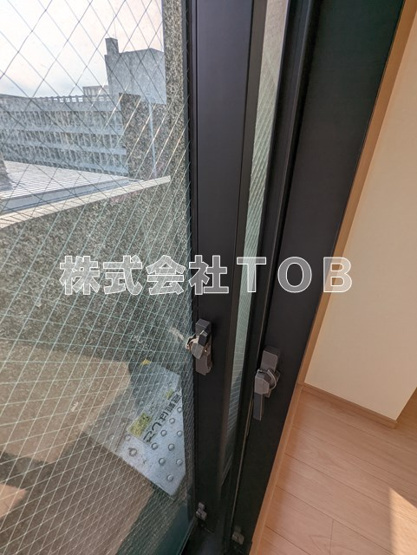 【設備】 | ルーブル明大前 | 二重サッシ※クリーニング前※