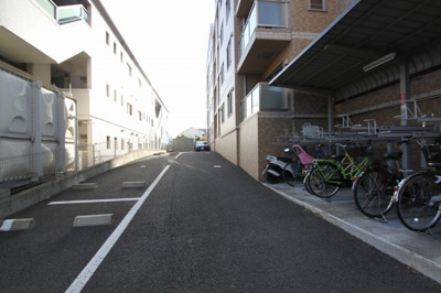 【その他共用部分】 | セレブリゾート旭ヶ丘 | 駐輪場・駐車場