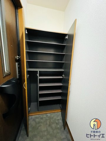 ネオポリス都の玄関