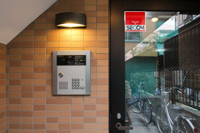 sundaysのエントランス