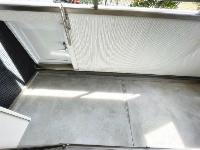 Grand jete売布のバルコニー|暖かな日差しのふりそそぐバルコニー