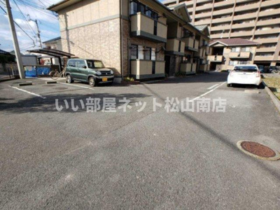 【駐車場】 | メゾン･ヴェール　A棟