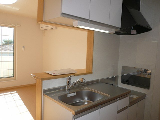 モンテ・リューⅠのキッチン|きれいなキッチンです