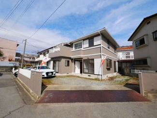 【外観】 | 甲府市羽黒町 中古戸建 敷地面積195.61ｍ2 建物面積123.31ｍ2　南向きで陽当たり良好！明るい住まい