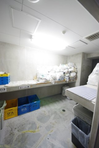 ゴミ置き場