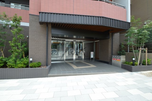 【エントランス】