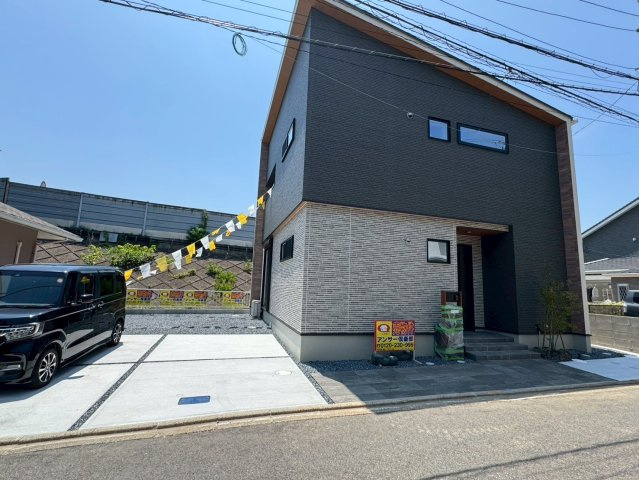 ARCHI DAYS－アーキデイズ－小倉北区下富野3丁目【小倉北区　新築戸建て】の駐車場|駐車スペース並列2台可能♪　【小倉北区　新築戸建て】
