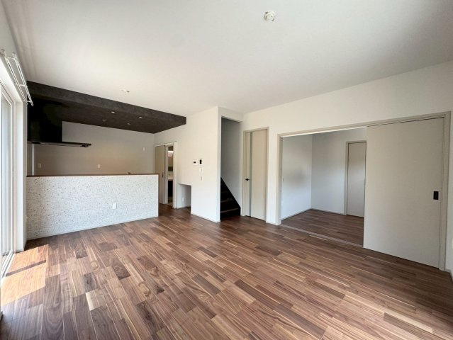 【居間・リビング】の画像