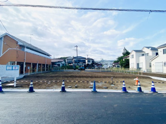 【外観】 | 全体的に陽が降り注ぐ明るい、敷地３７坪以上の開発分譲地！新たな６家族が描くキャンバスを広げてお待ちしております