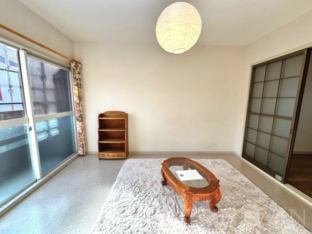 ユトリロ緑ヶ丘の居間・リビング|イメージ（同建物内別部屋の写真です）