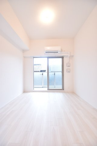 大阪市都島区東野田町５丁目の賃貸マンションの居間・リビング