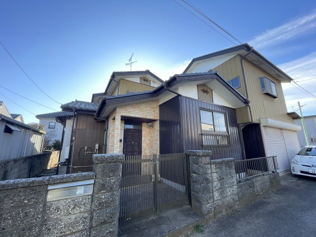 成田本城戸建ての外観