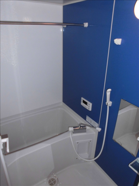 向山ヒルズの浴室