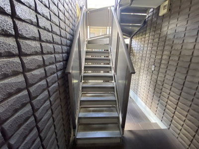 【その他共用部分】 | シャトレ新江古田 | 階段☆