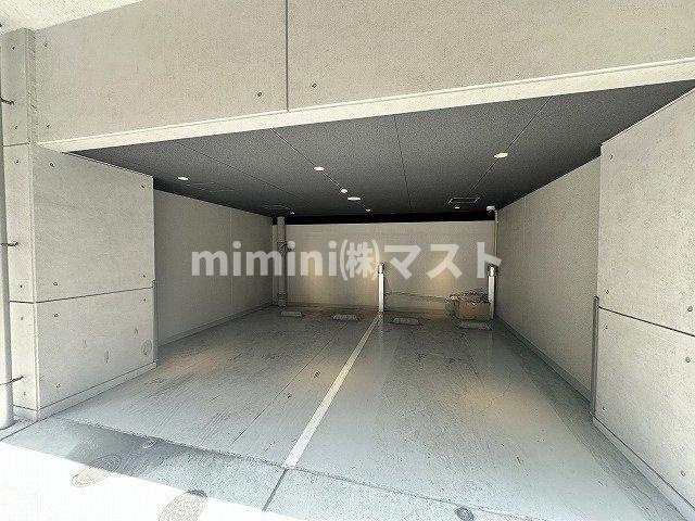 エスレジデンス南堀江の駐車場