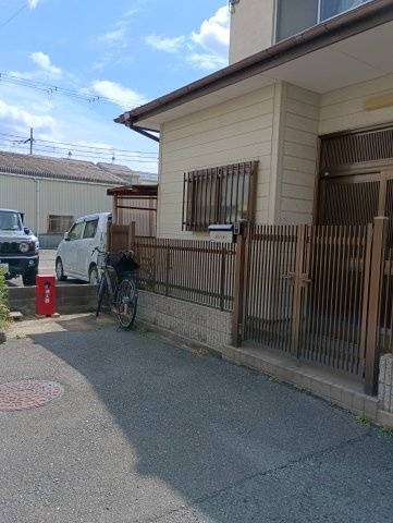 売土地　大東市氷野4丁目(建築条件無し上物有)の外観