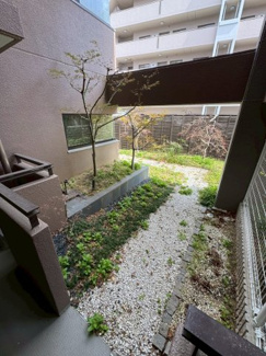 【庭】 | メゾンクレール長興寺