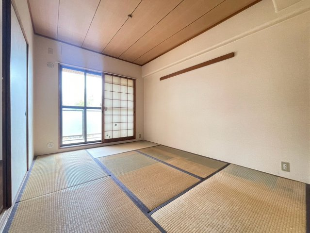 ロイヤルヒルズ待兼山の和室