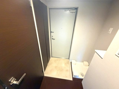 【玄関】 | ラティ岡本