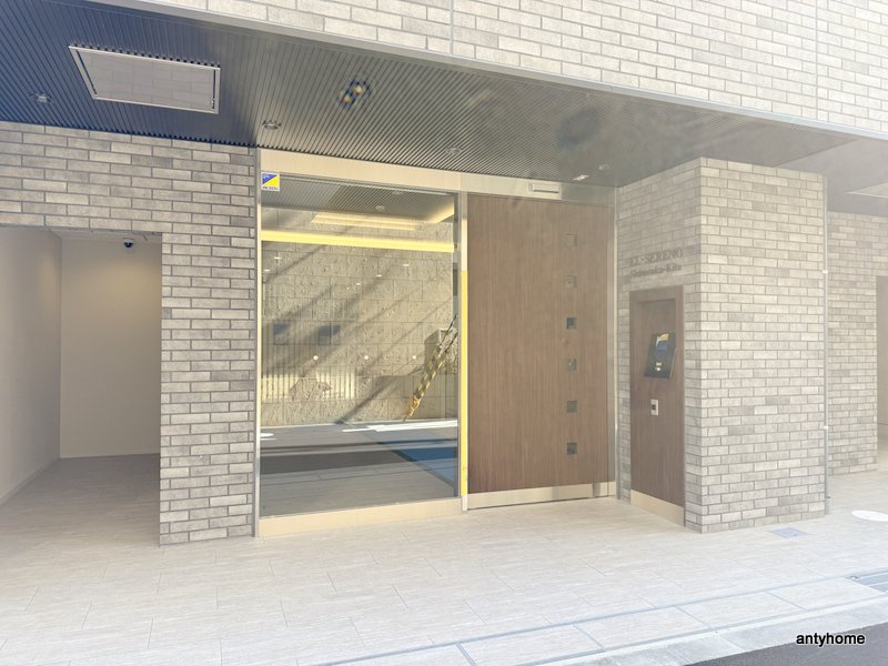 エル・セレーノ新大阪北　仲介手数料無料のエントランス