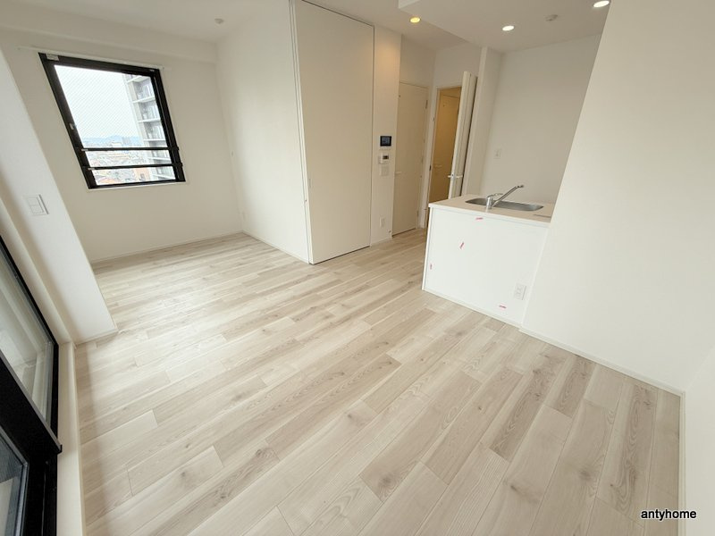 エル・セレーノ新大阪北　仲介手数料無料の居間・リビング