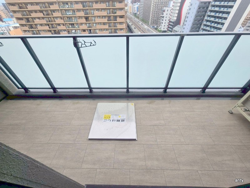 エル・セレーノ新大阪北　仲介手数料無料のバルコニー