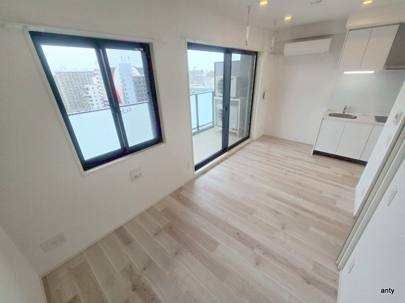 エル・セレーノ新大阪北　仲介手数料無料の洋室