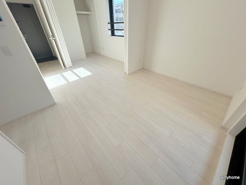 エル・セレーノ新大阪北　仲介手数料無料の居間・リビング