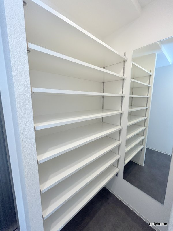 エル・セレーノ新大阪北　仲介手数料無料の収納