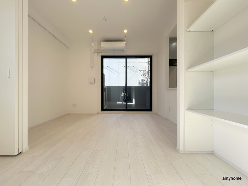 エル・セレーノ新大阪北　仲介手数料無料の居間・リビング