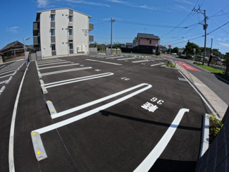 【駐車場】