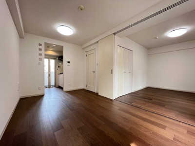 【洋室】 | サムティ難波グレイス