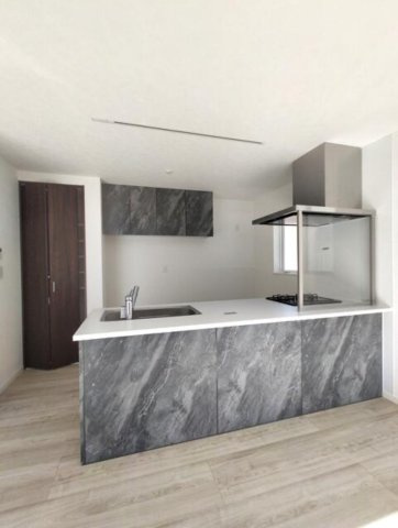 鎌倉市材木座2丁目新築戸建て　B号棟の居間・リビング