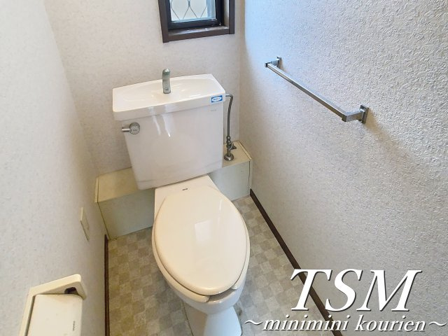 東香里南町貸家のトイレ