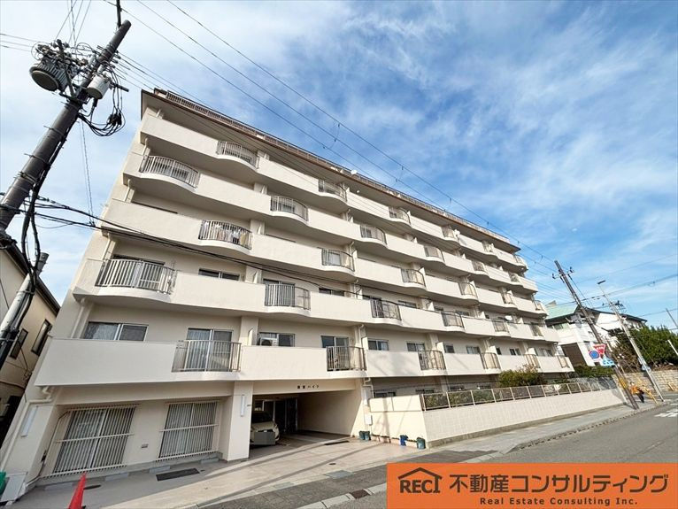 西宮ハイツの外観