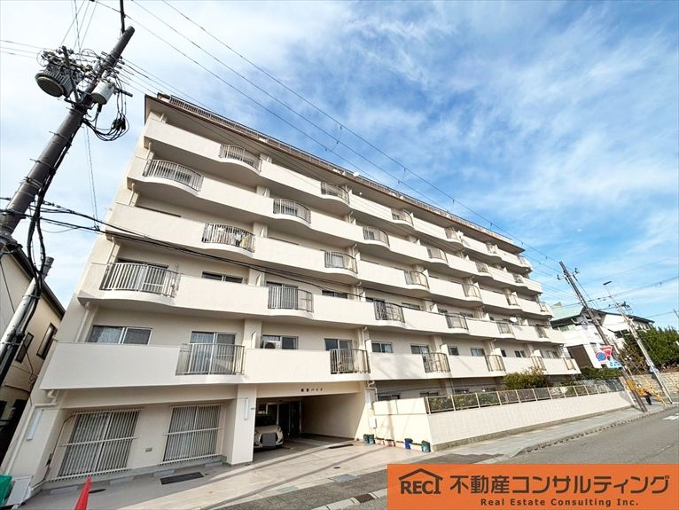 西宮ハイツの外観