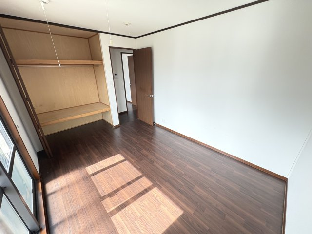 神戸市西区水谷2丁目戸建の洋室