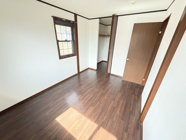 神戸市西区水谷2丁目戸建の洋室