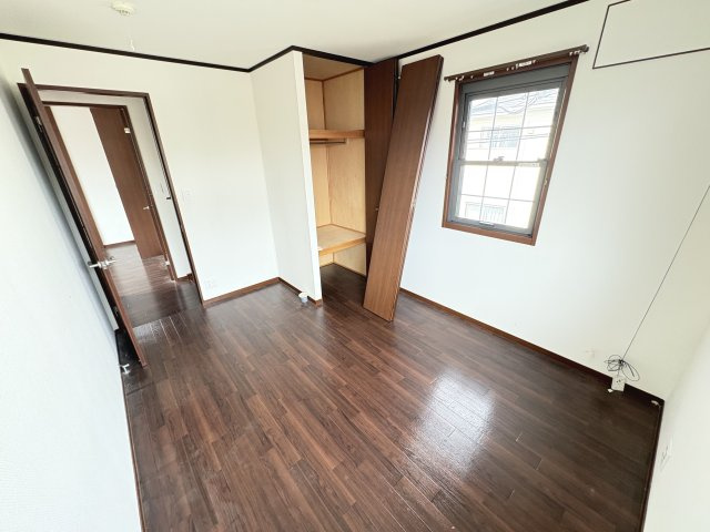 神戸市西区水谷2丁目戸建の洋室